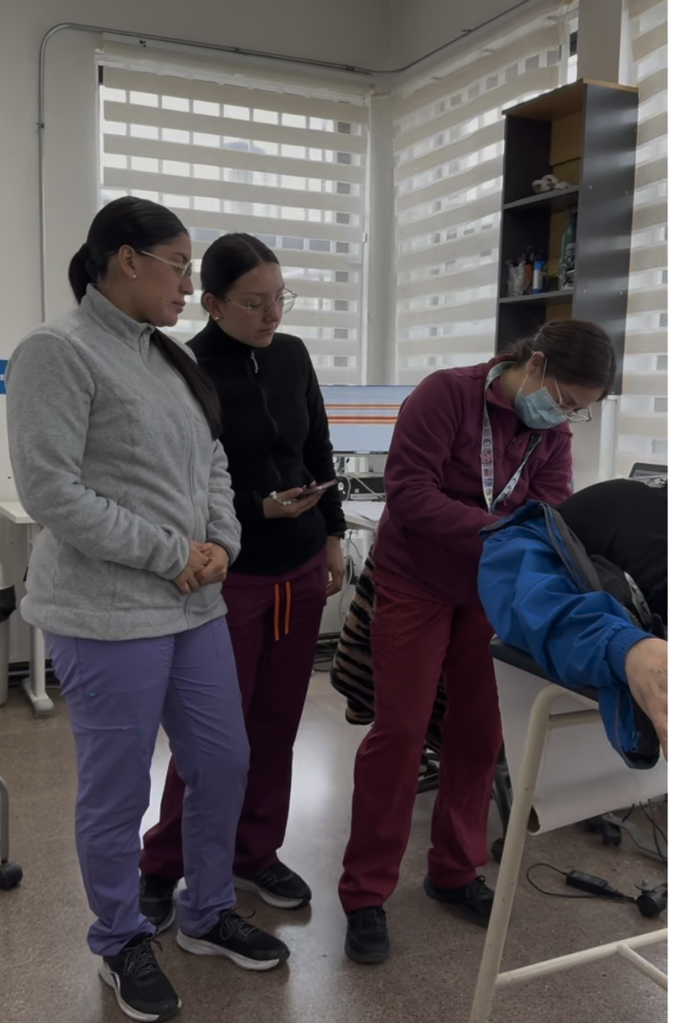 Estudiantes internacionales de Audiología completan pasantía clínica e investigativa en la Universidad Austral de Chile Sede Puerto Montt
