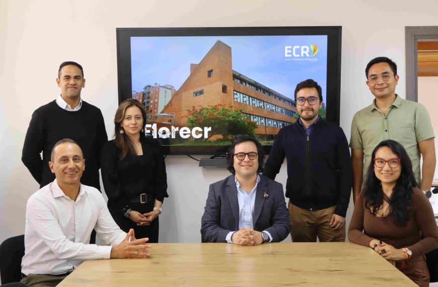 El Dr. Carlos Guajardo visitó la ECR para&hellip;